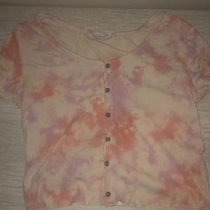 tie die cropped ruffle top
